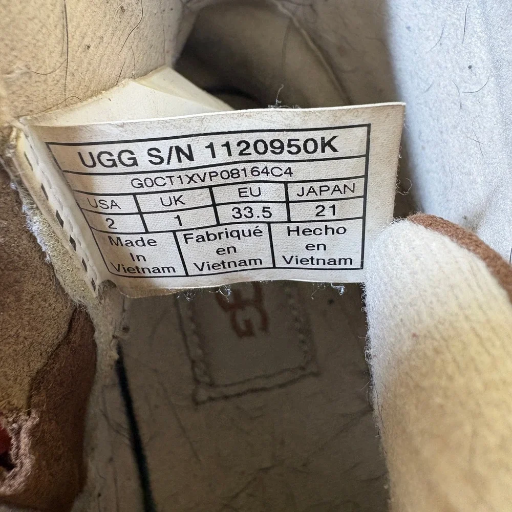 UGG Kids Chelham Moc‎ Toe Clima Moda Suede Lug Sole Boots Size 2 Brown Unisex